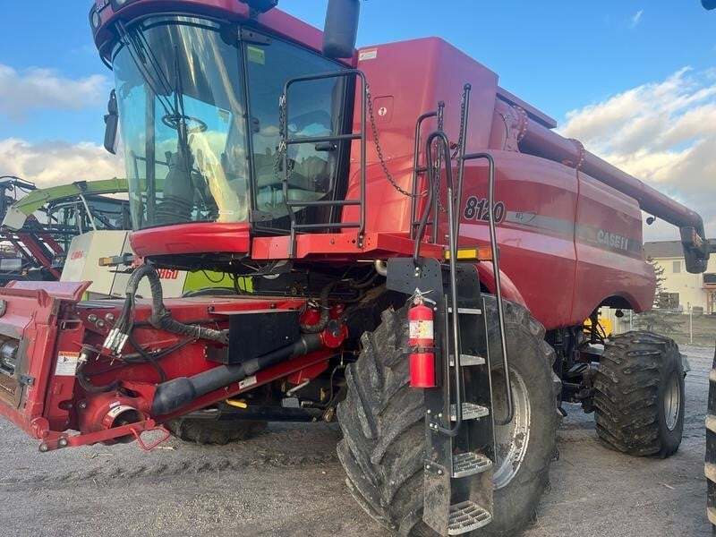 2010 Case IH 8120 Combine