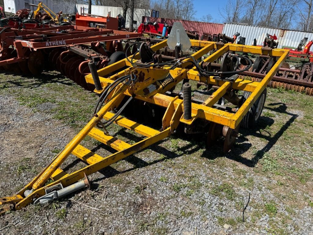  Landoll 1200 SoilMaster Chisel Plow