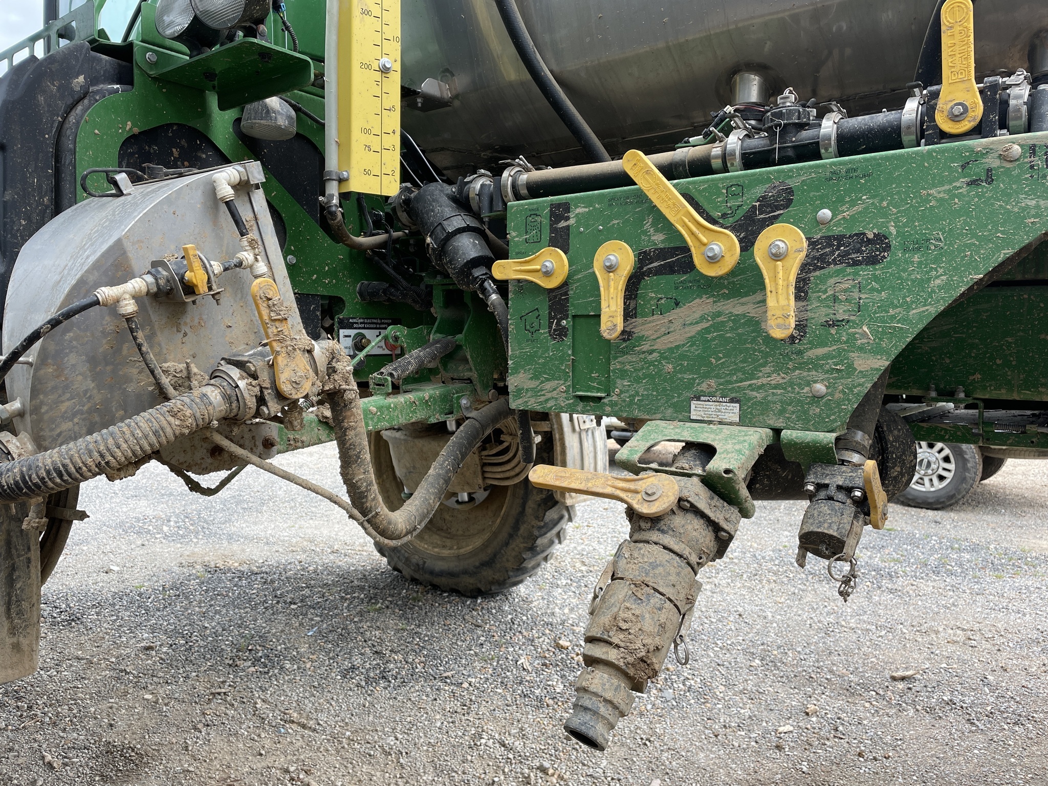 2019 John Deere R4044 Self-Propelled Sprayer