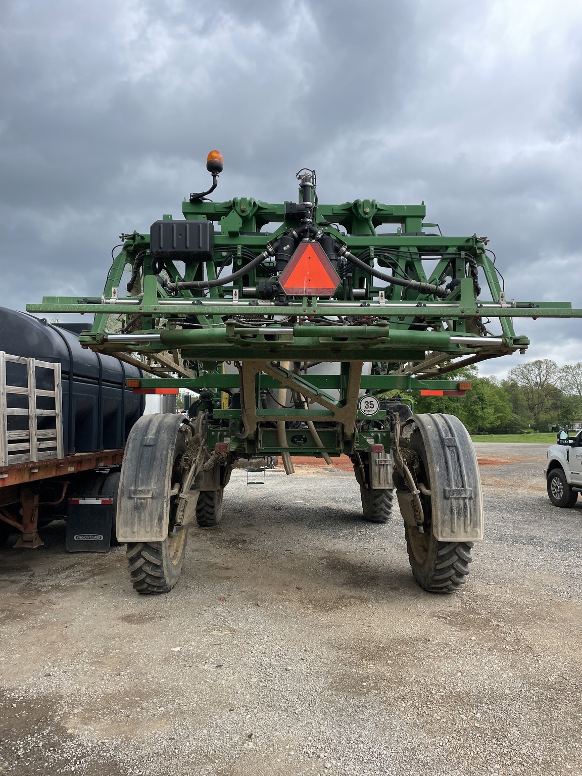 2019 John Deere R4044 Self-Propelled Sprayer