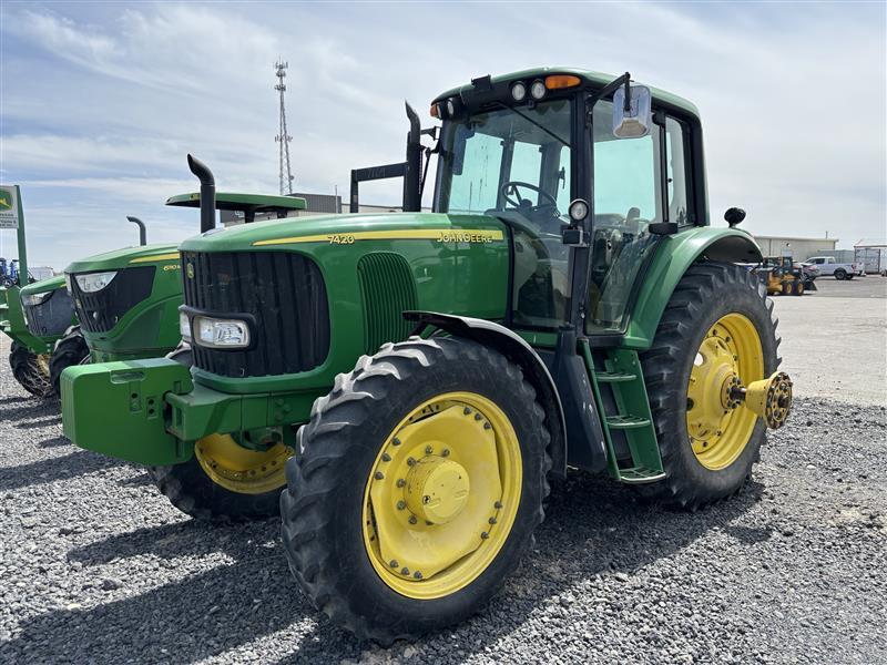 2003 John Deere 7420 Tractor