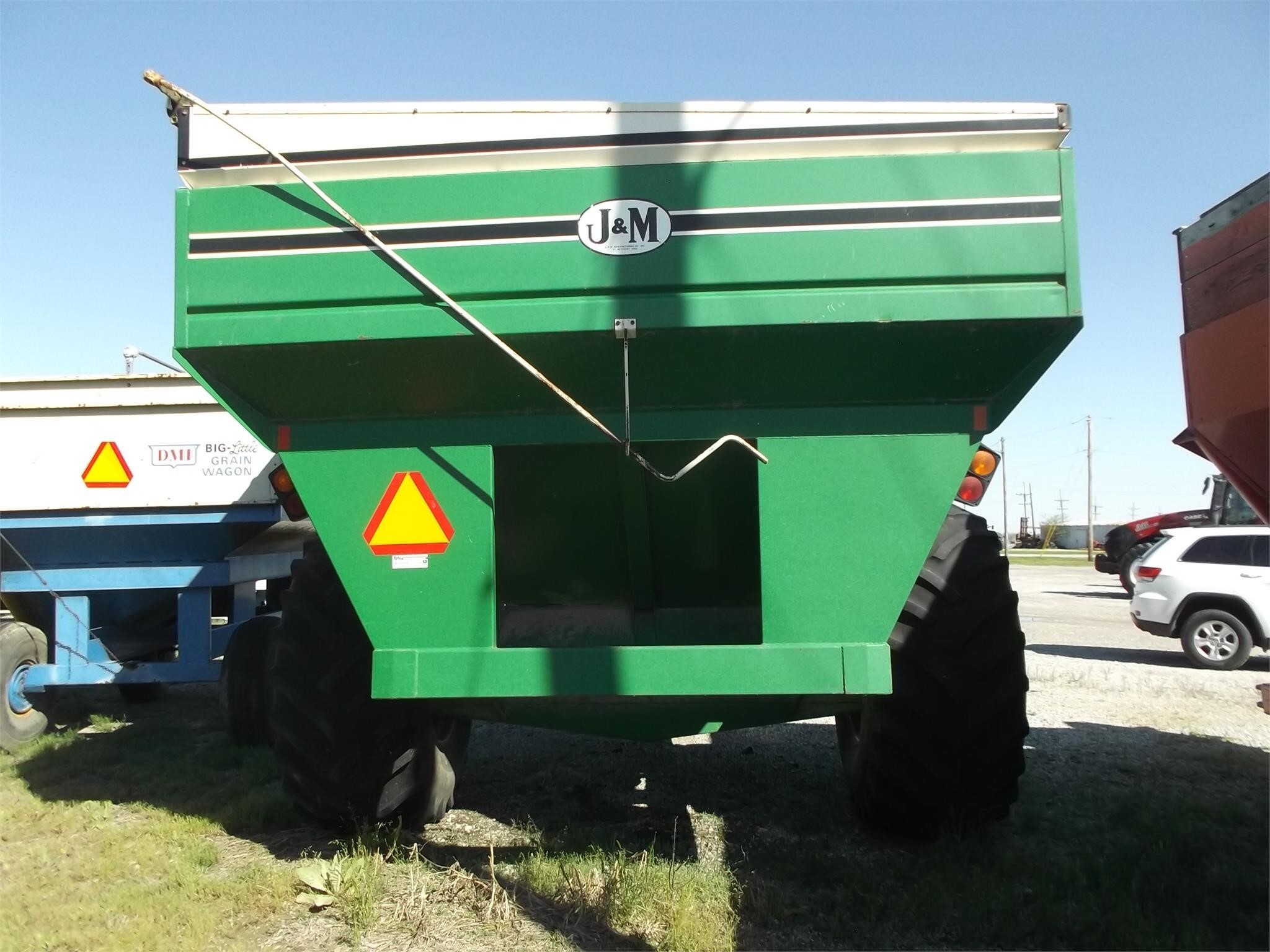  J&M 750-14 Grain Cart