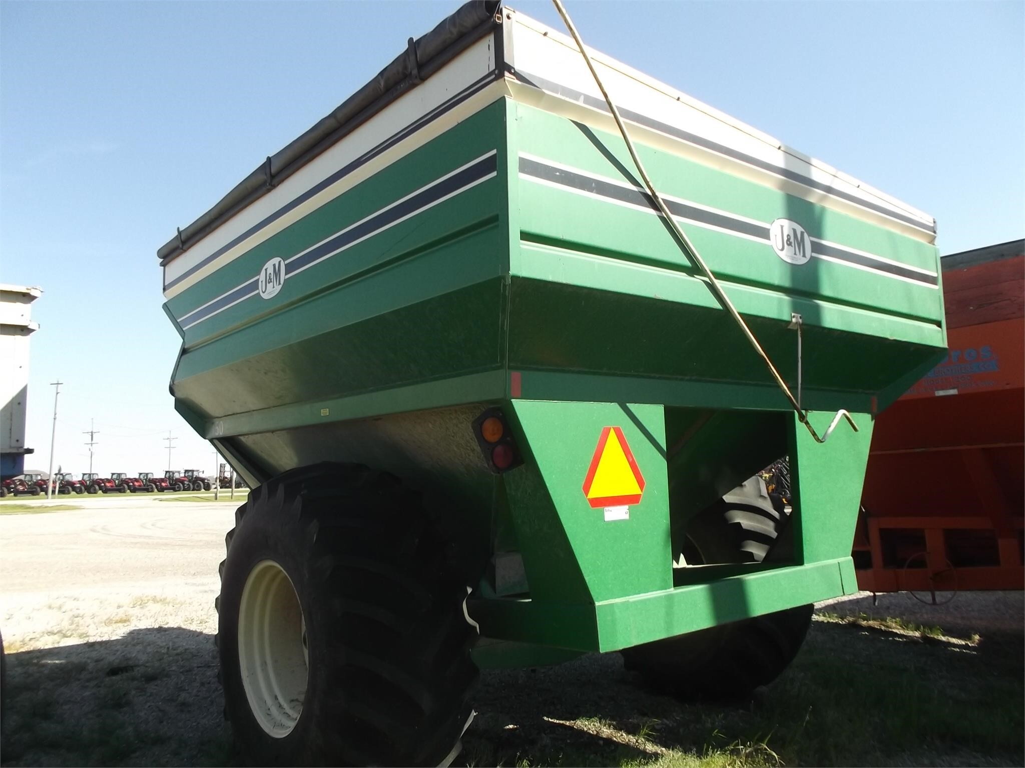 J&M 750-14 Grain Cart