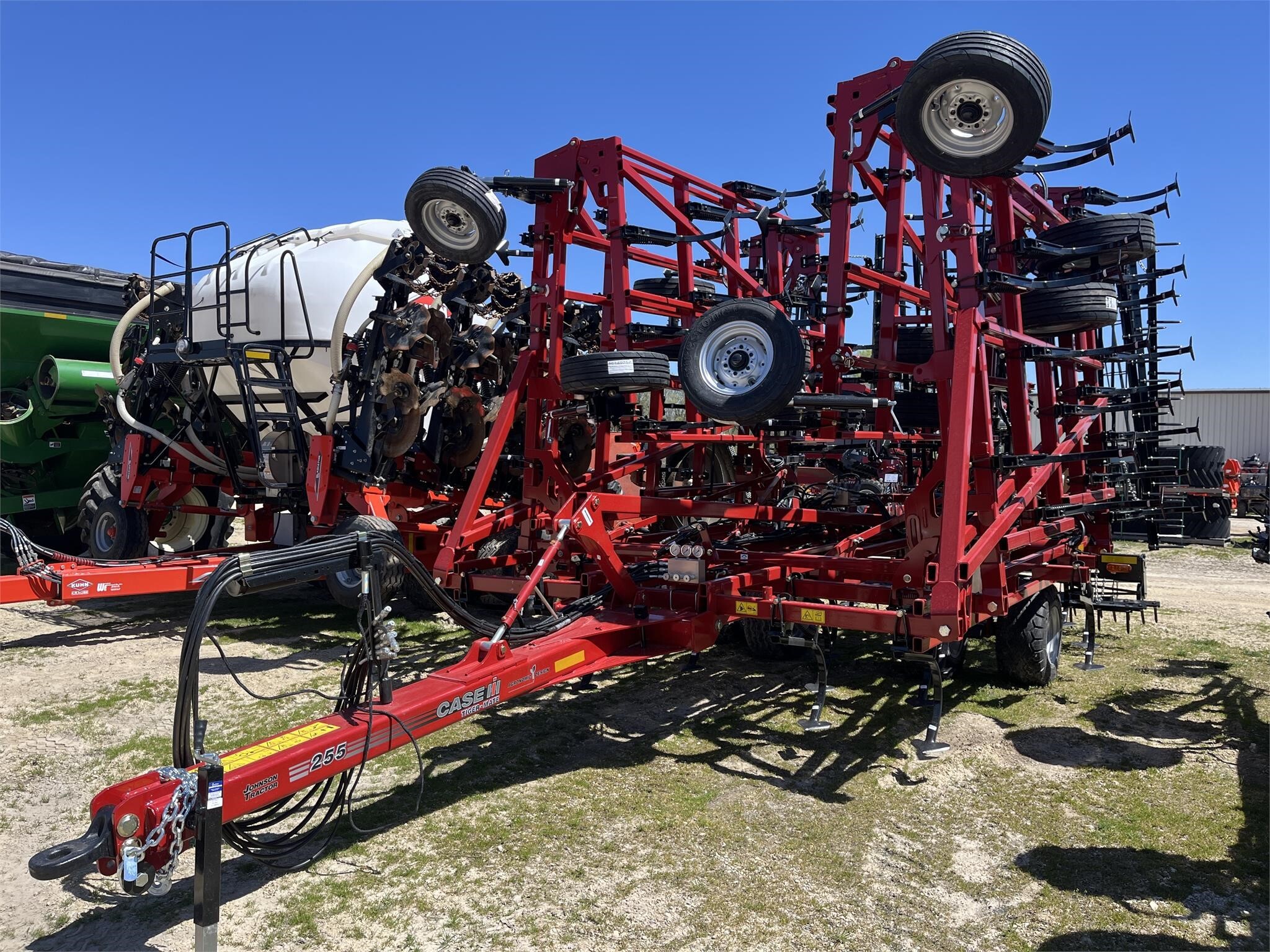 2024 Case IH Tiger-Mate 255 Field Cultivator