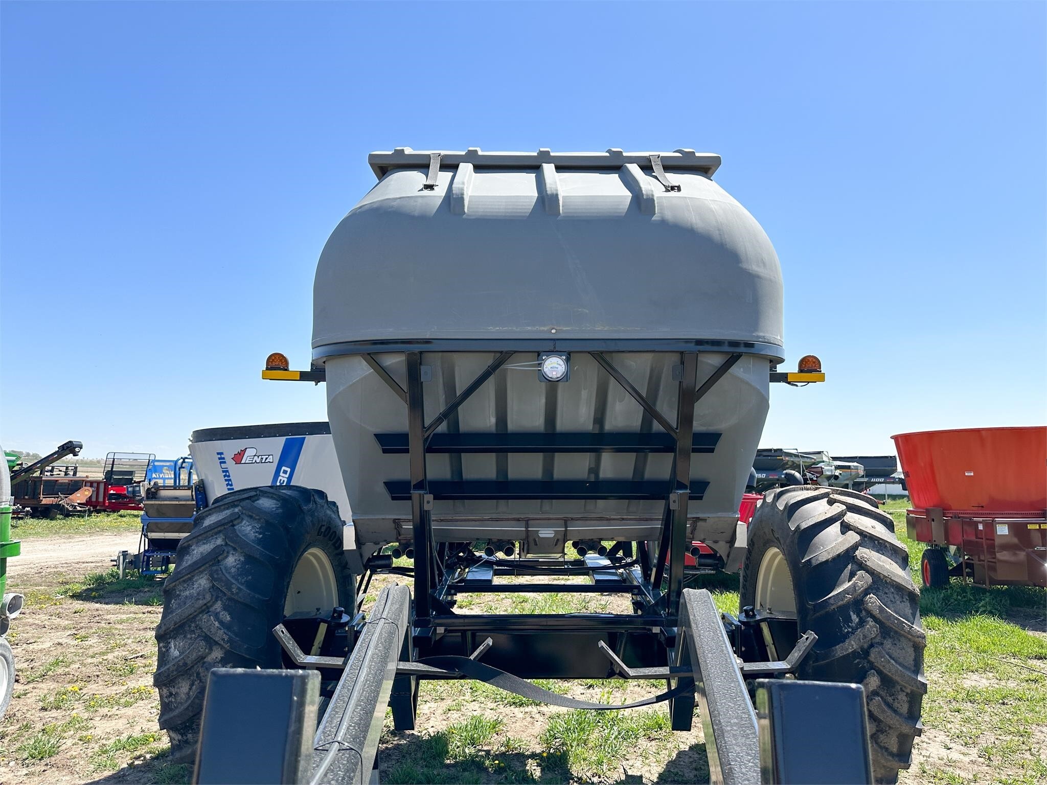 2026 MonTag HIGH OUTPUT 9 Pull-Type Fertilizer Spreader