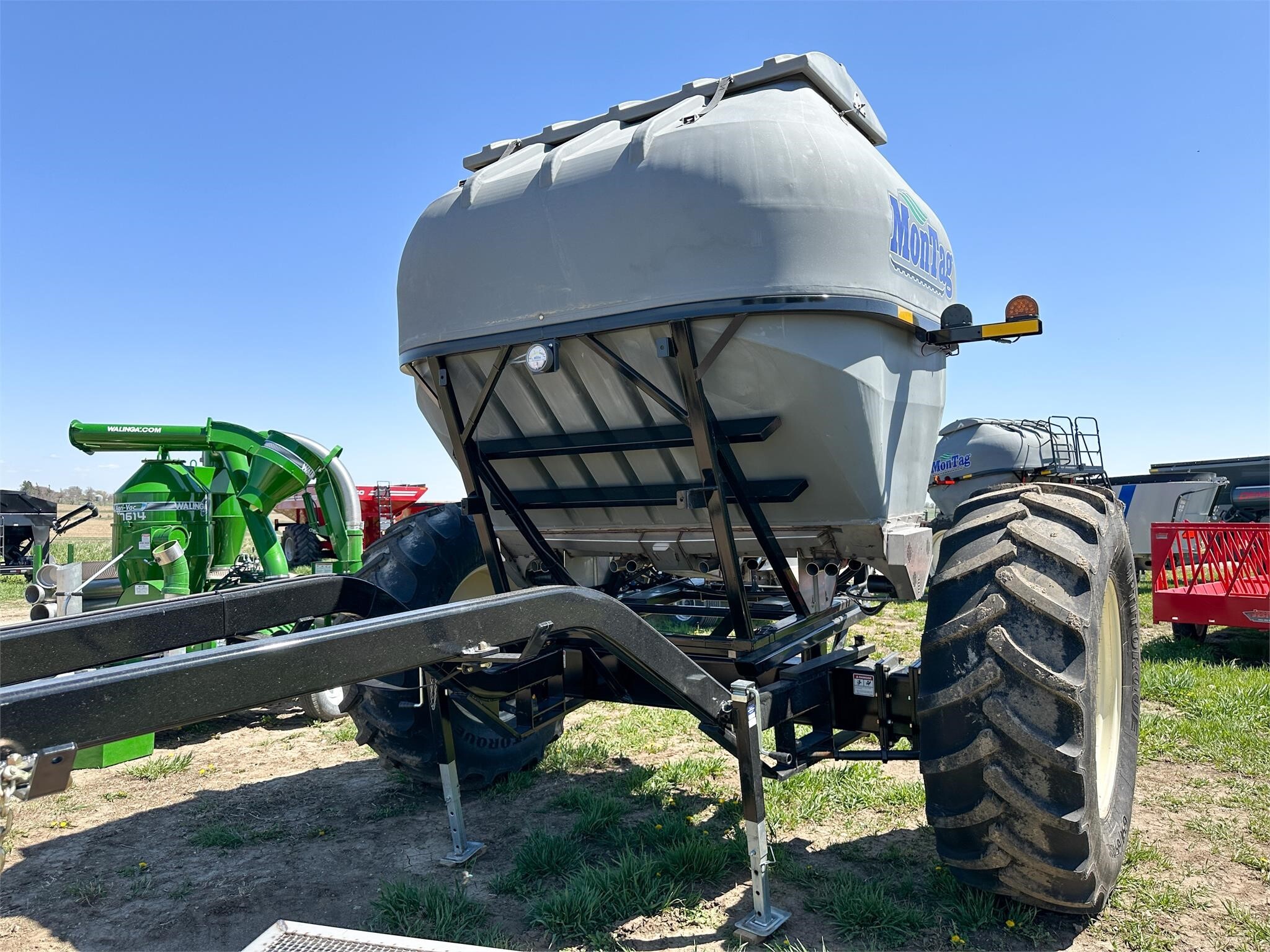 2026 MonTag HIGH OUTPUT 9 Pull-Type Fertilizer Spreader