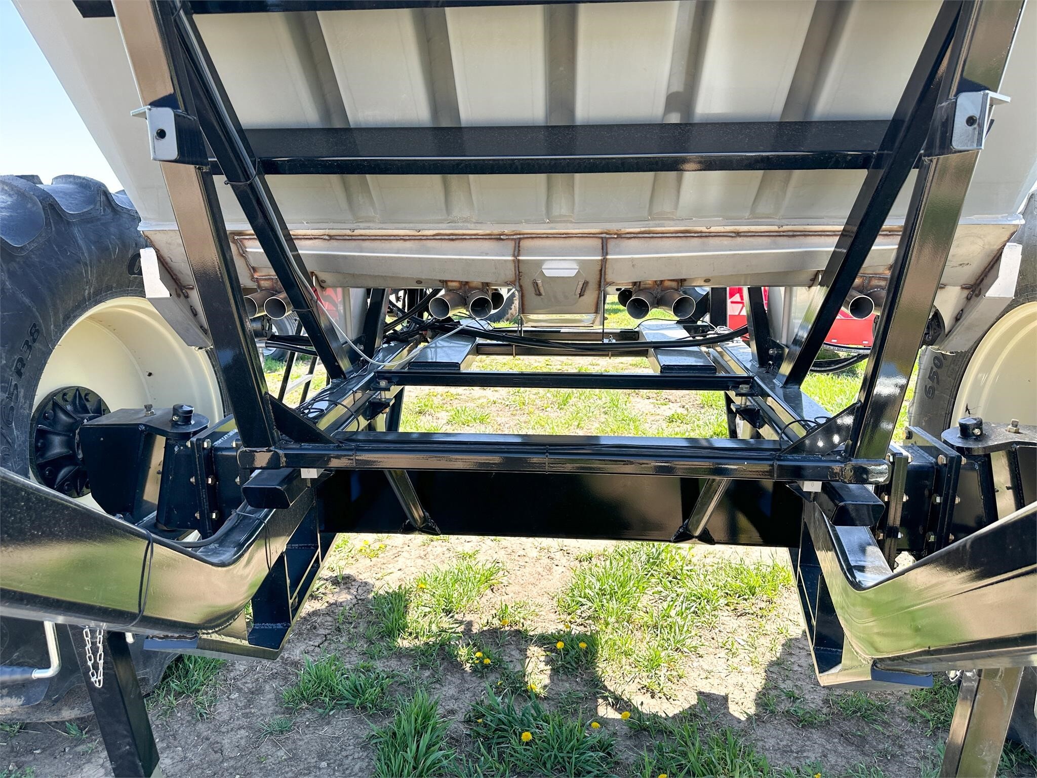 2026 MonTag HIGH OUTPUT 9 Pull-Type Fertilizer Spreader