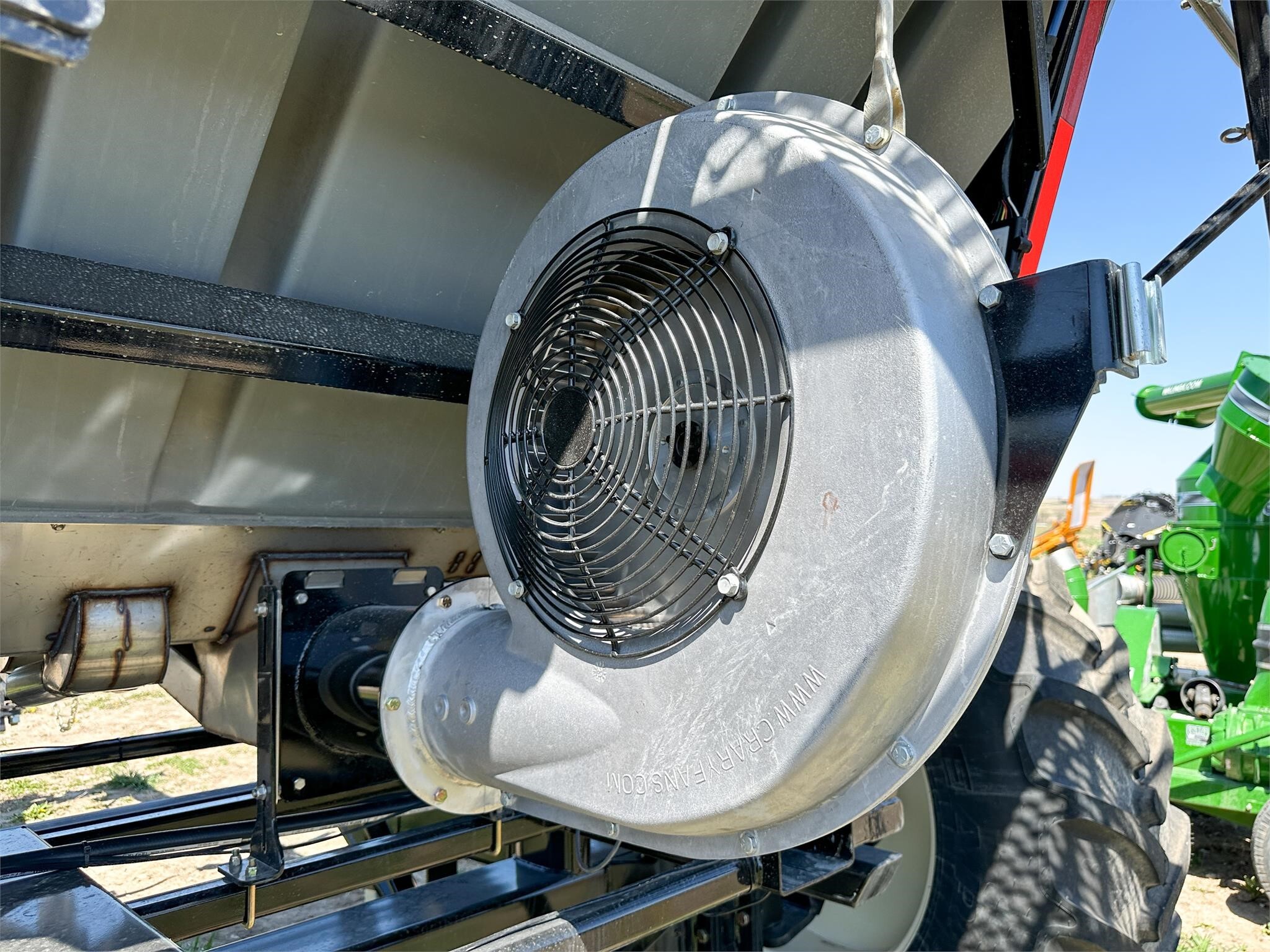 2026 MonTag HIGH OUTPUT 9 Pull-Type Fertilizer Spreader