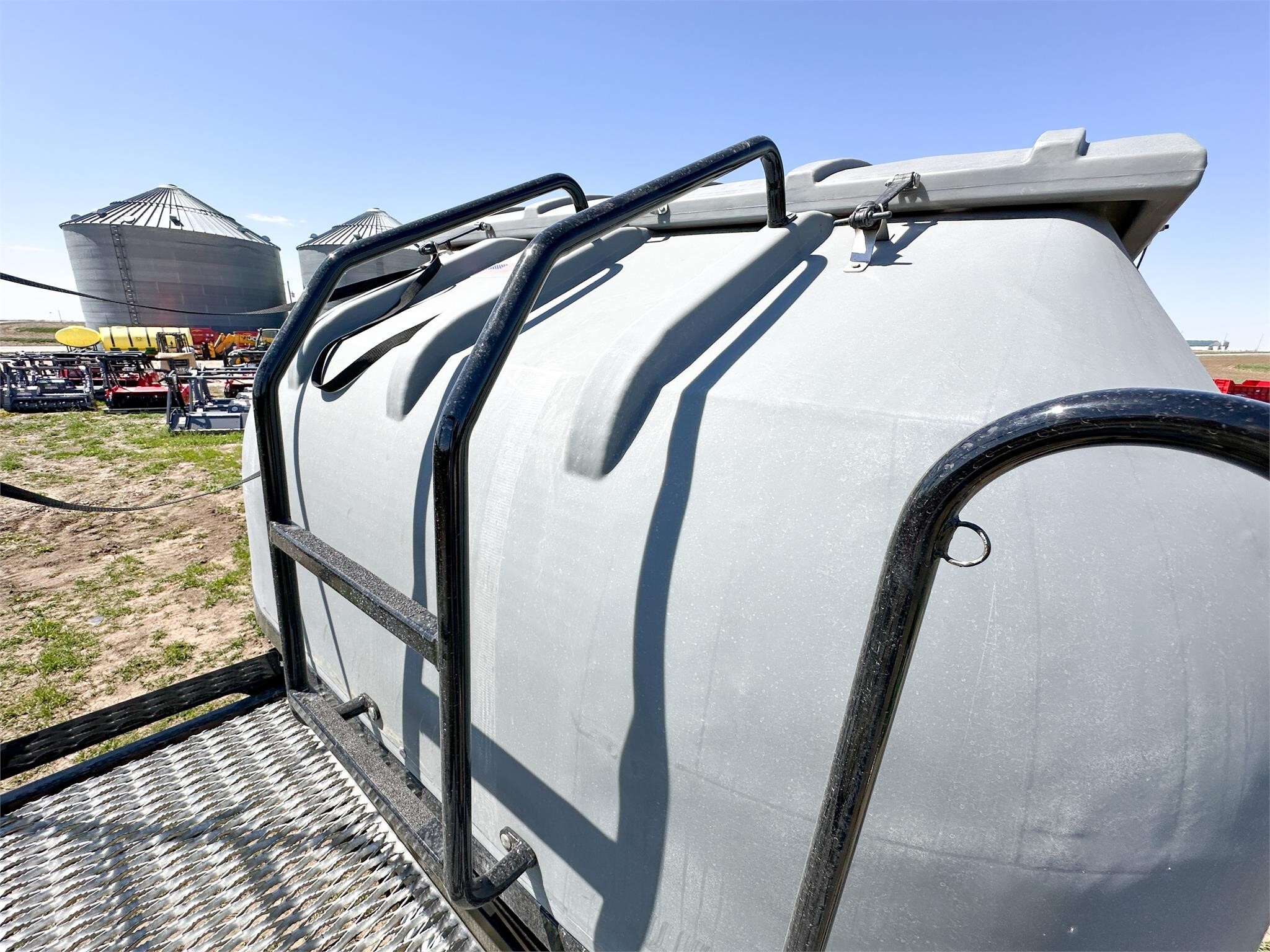 2026 MonTag HIGH OUTPUT 9 Pull-Type Fertilizer Spreader