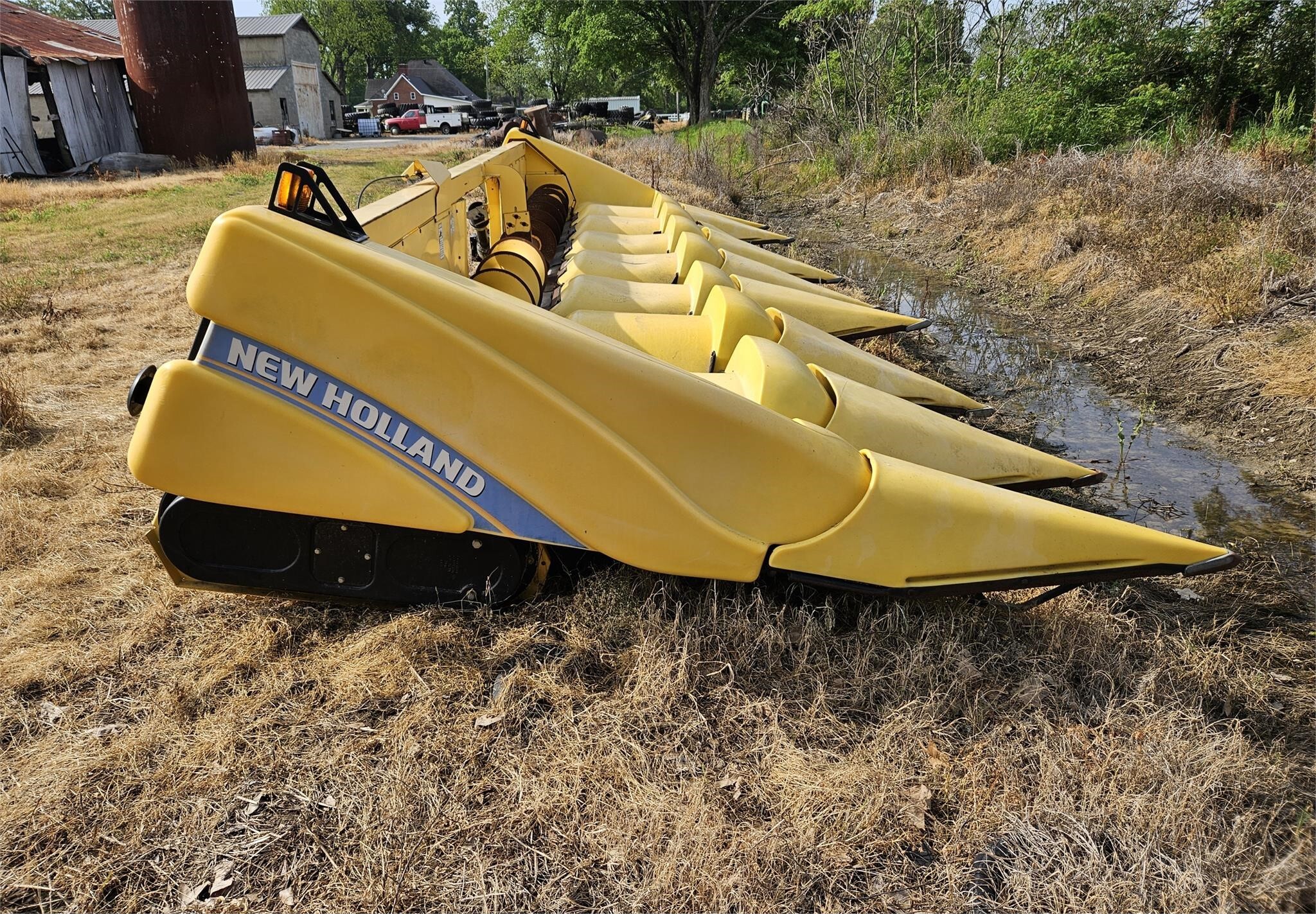 2013 New Holland 98D Corn Head