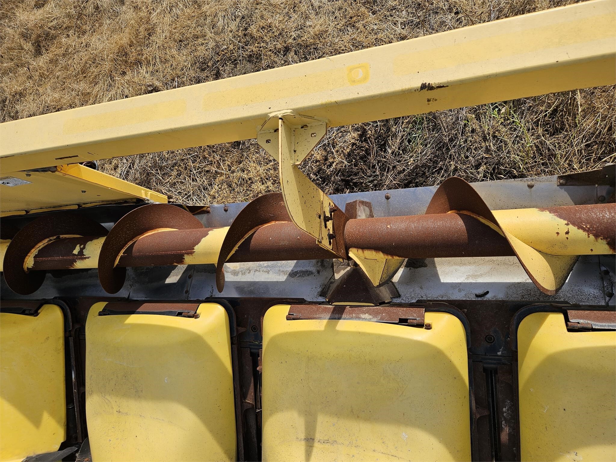 2013 New Holland 98D Corn Head