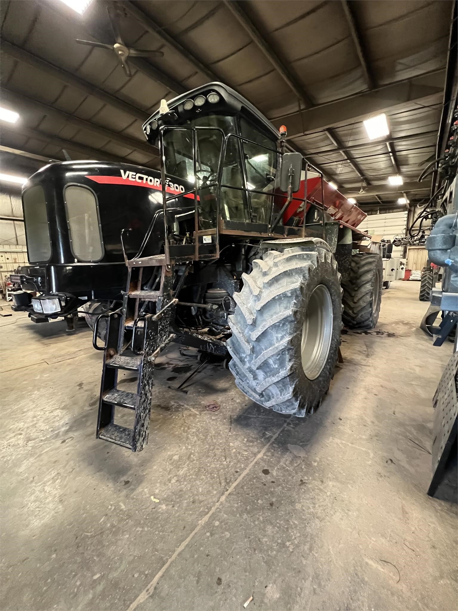 2012 RBR Enterprise Vector 300 Self-Propelled Fertilizer Spreader