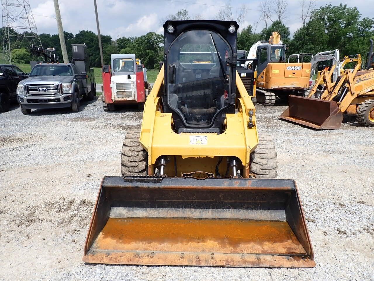 2019 Caterpillar 272D2 Skid Steer