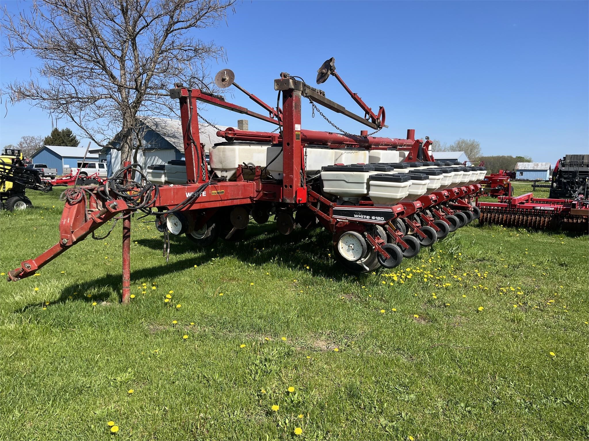 White 6186 Planter 8,000 Machinery Pete