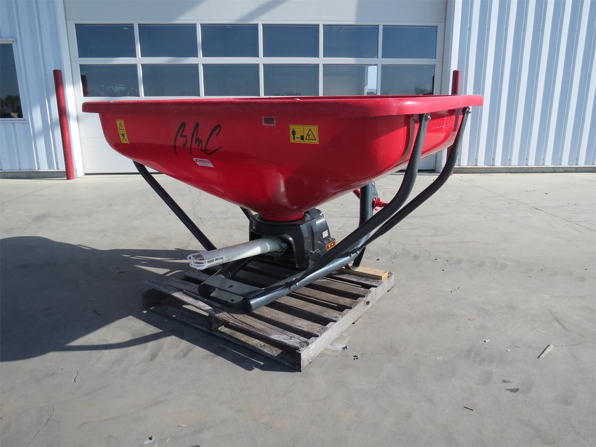 2025 BMC AIG800 Pull-Type Fertilizer Spreader