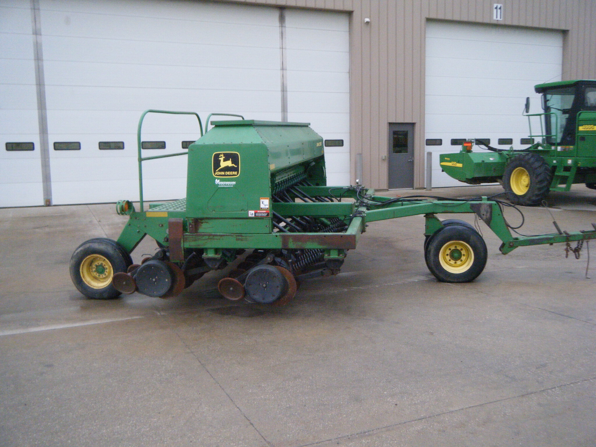 2001 John Deere 1560 Drill