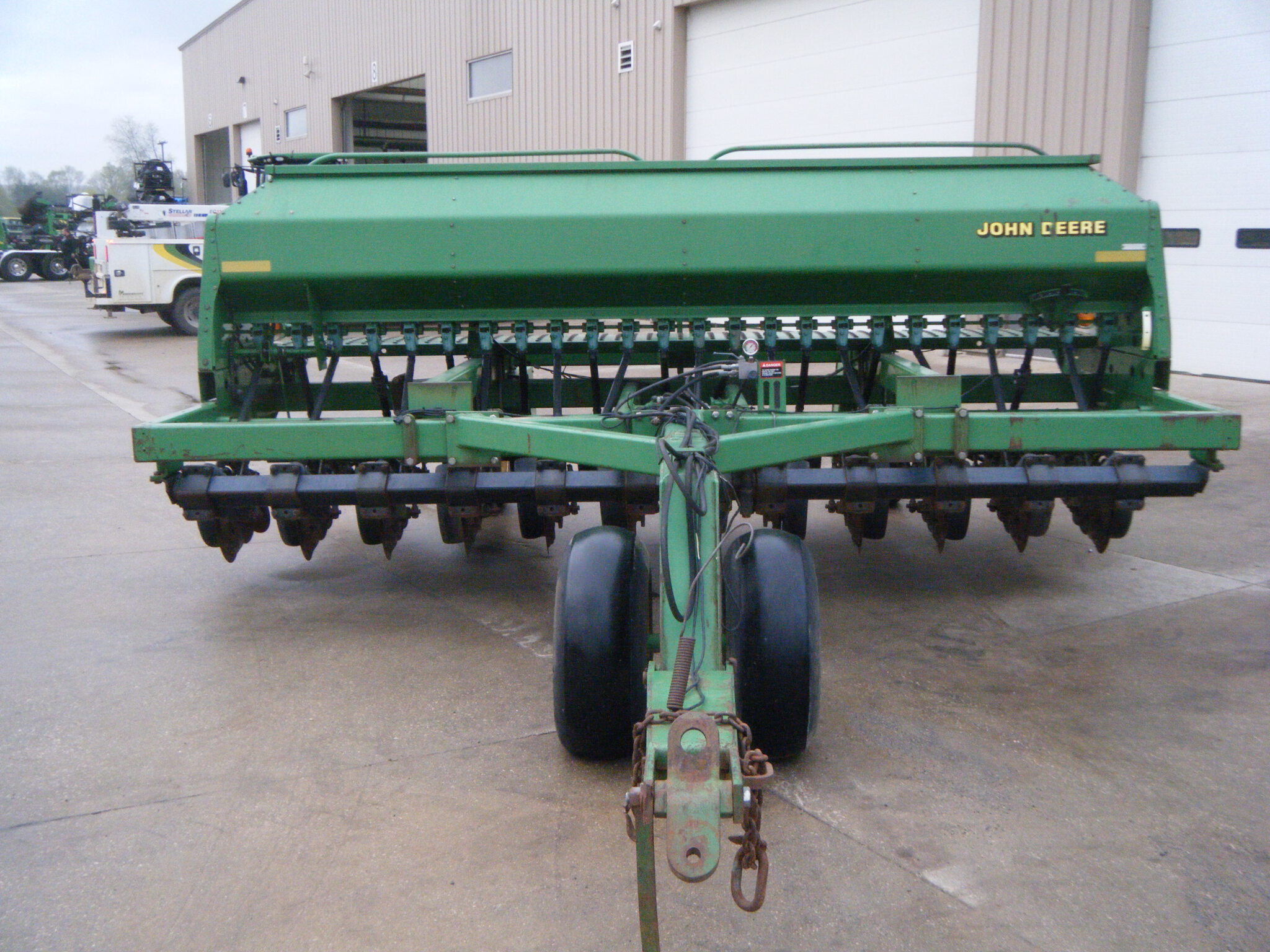 2001 John Deere 1560 Drill