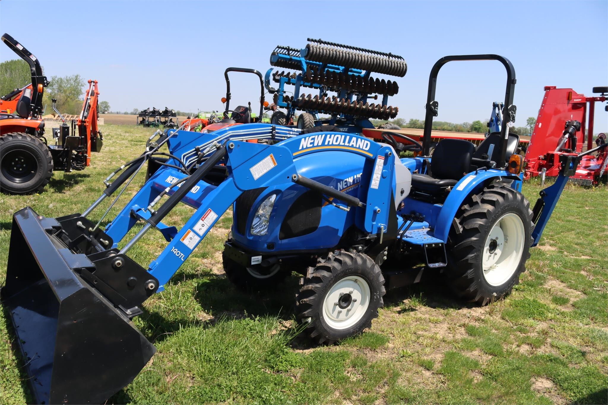  New Holland Workmaster 35 Tractor