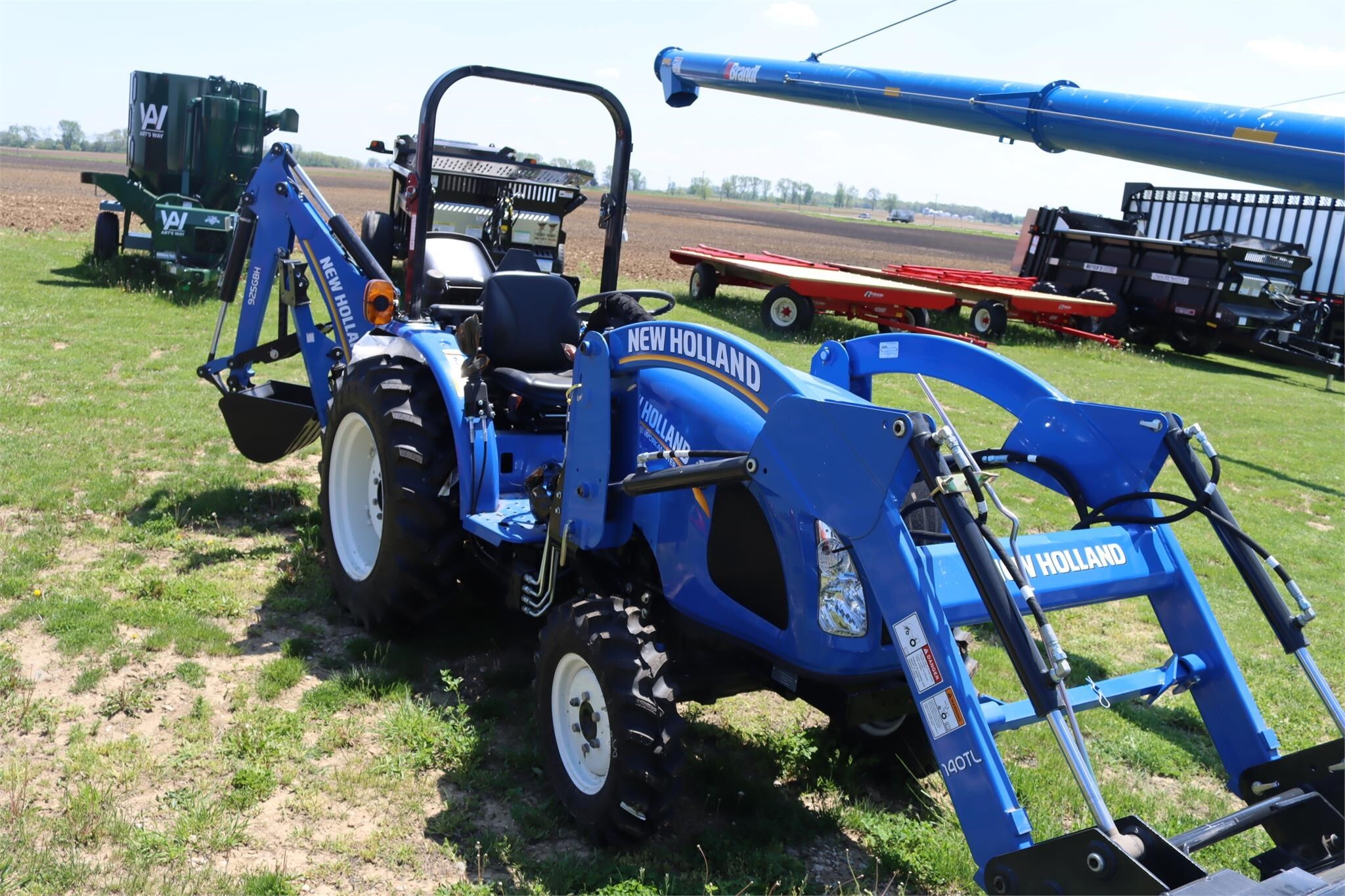 New Holland Workmaster 35 Tractor