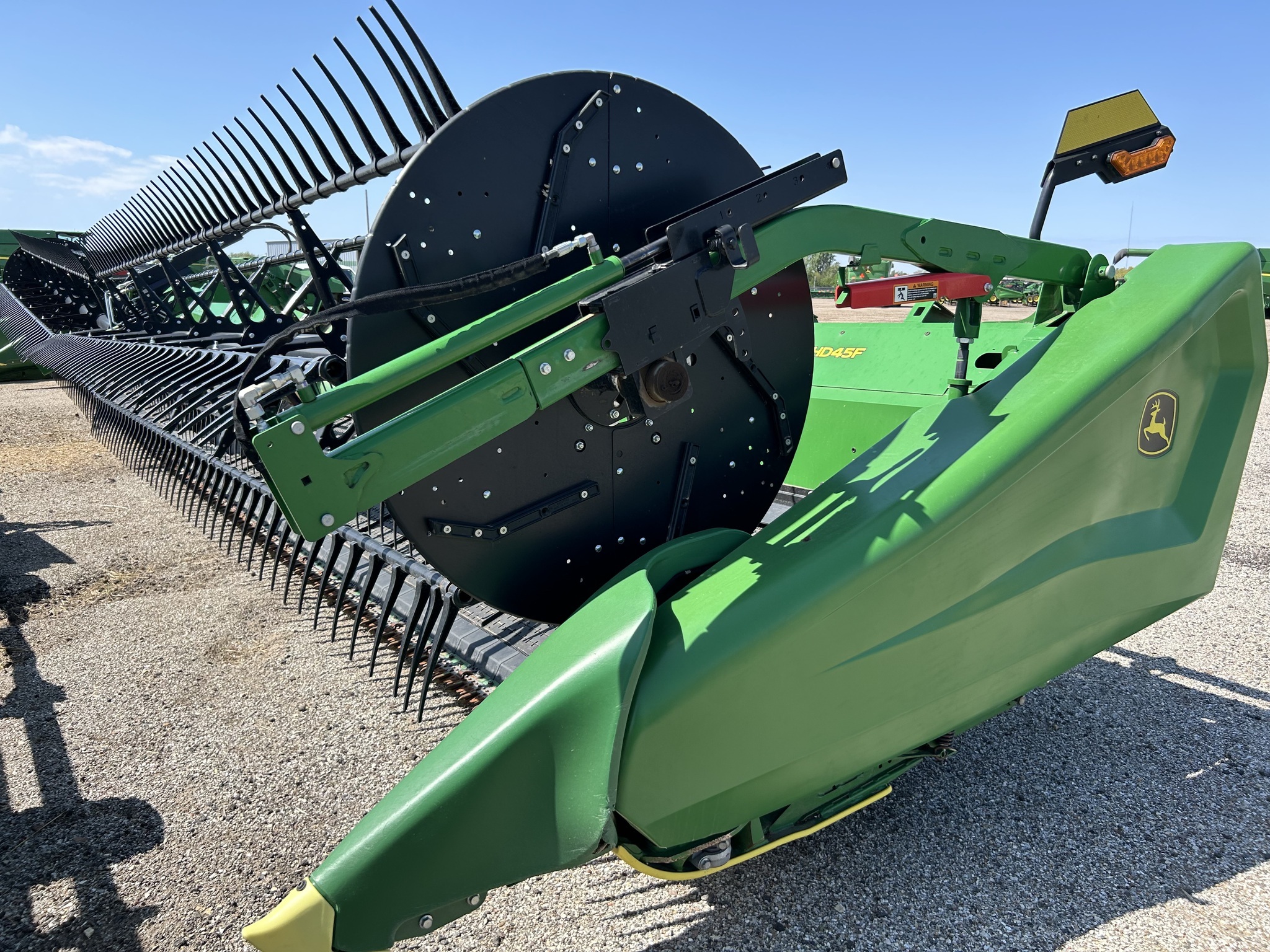 2023 John Deere HD45F Platform