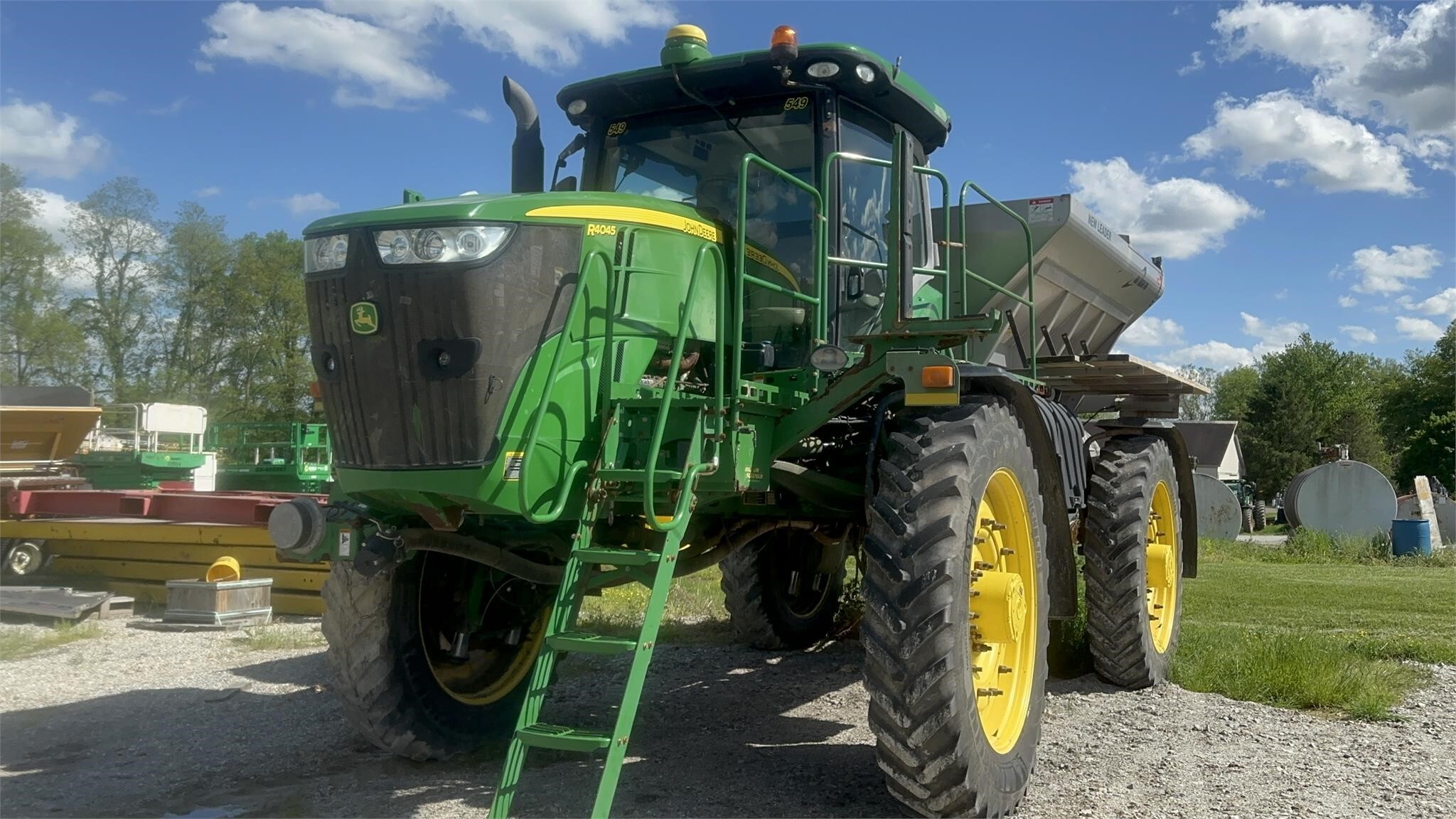 2016 John Deere R4045 Self-Propelled Sprayer