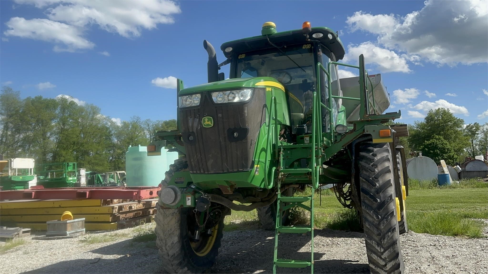 2016 John Deere R4045 Self-Propelled Sprayer