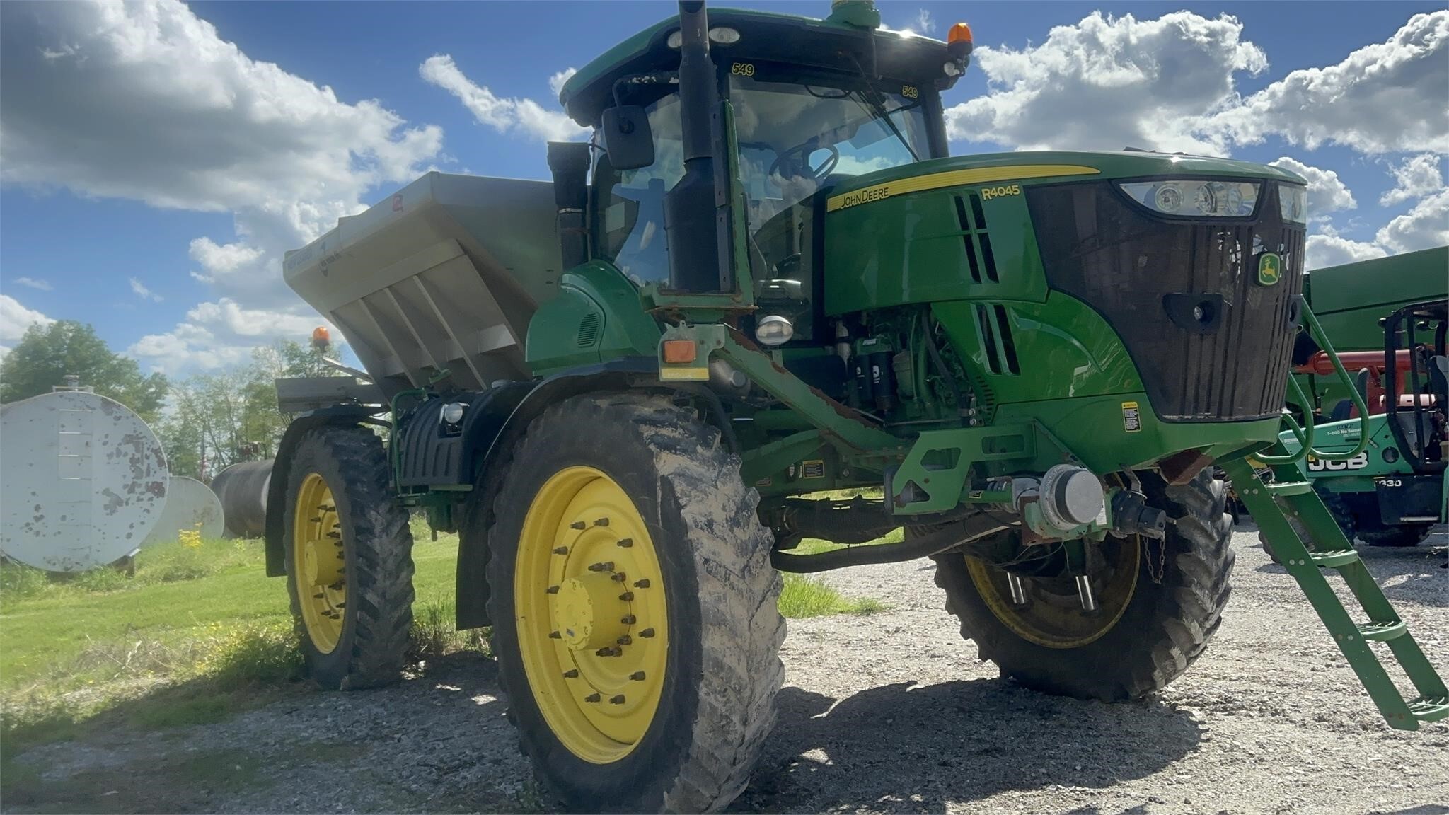 2016 John Deere R4045 Self-Propelled Sprayer