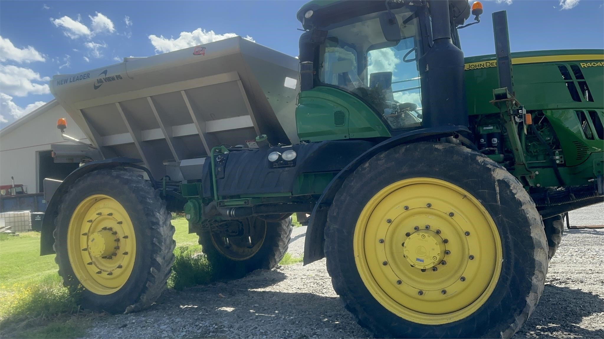 2016 John Deere R4045 Self-Propelled Sprayer
