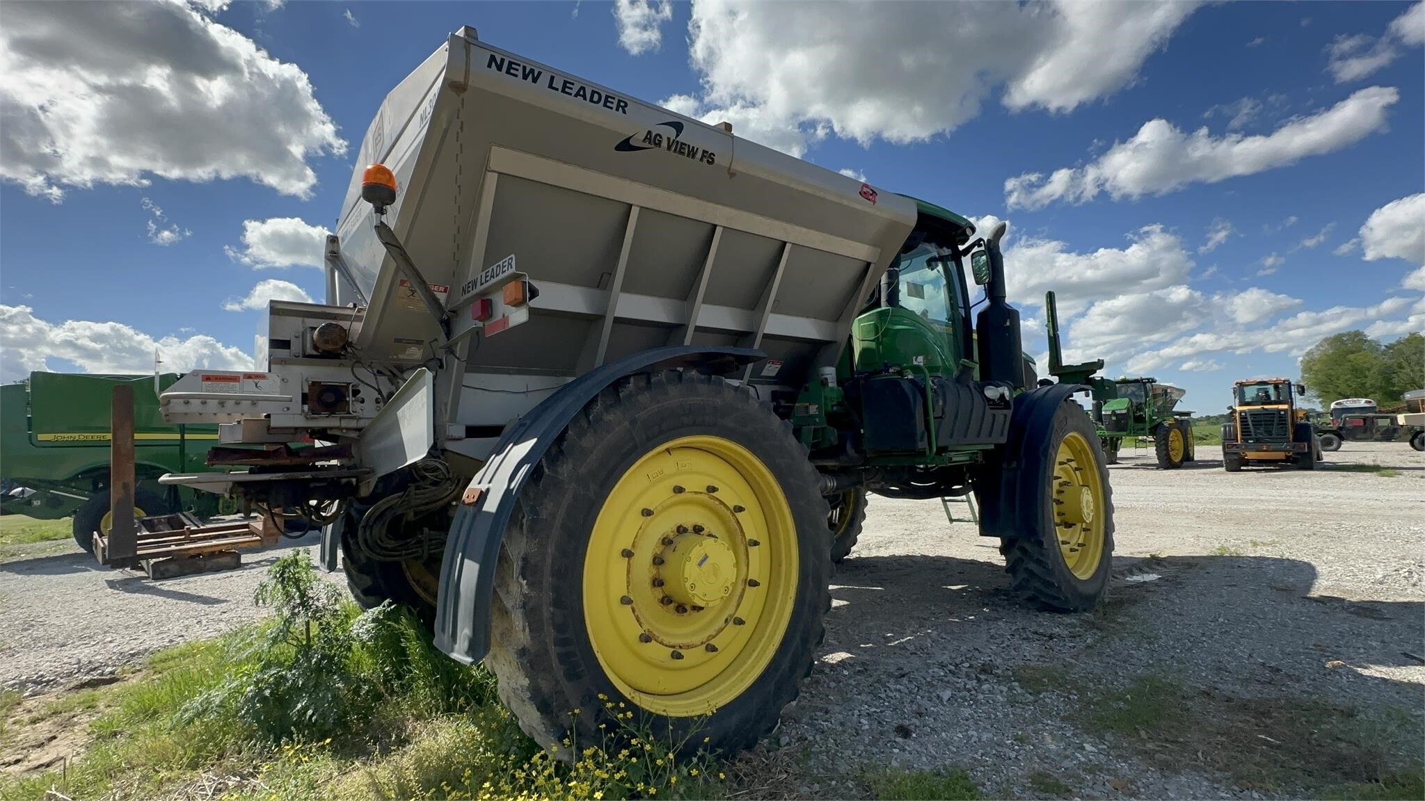 2016 John Deere R4045 Self-Propelled Sprayer