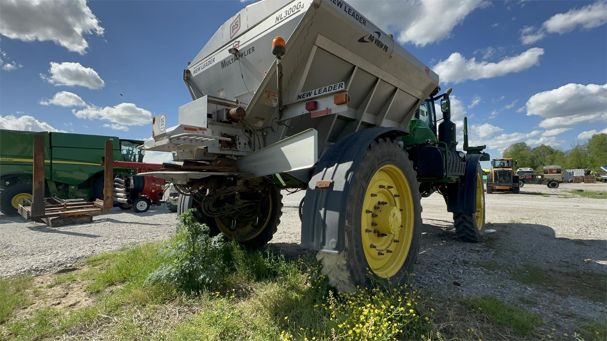 2016 John Deere R4045 Self-Propelled Sprayer