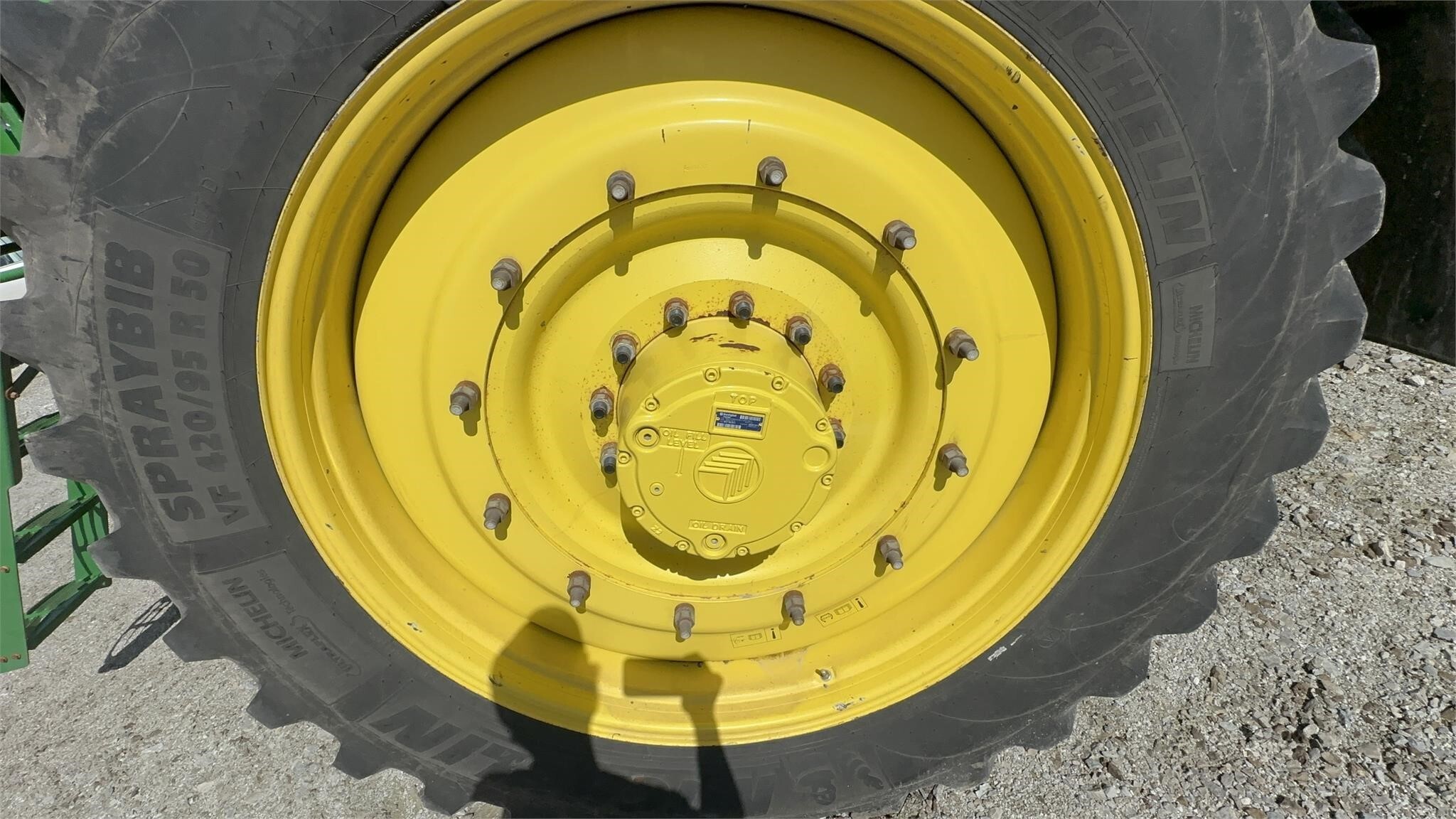 2016 John Deere R4045 Self-Propelled Sprayer