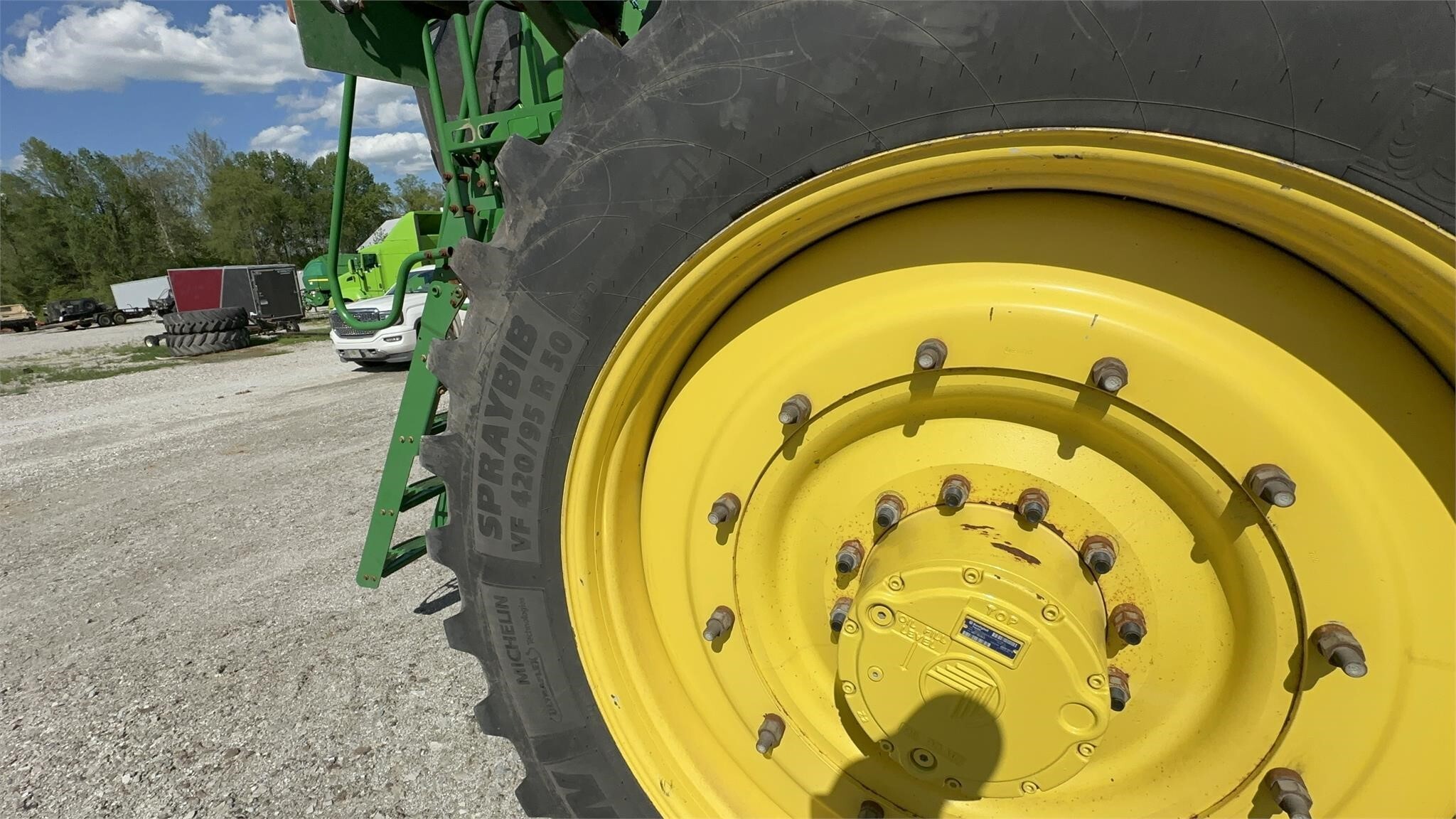 2016 John Deere R4045 Self-Propelled Sprayer