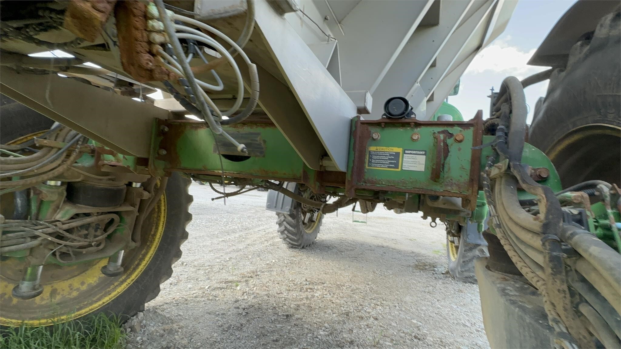 2016 John Deere R4045 Self-Propelled Sprayer