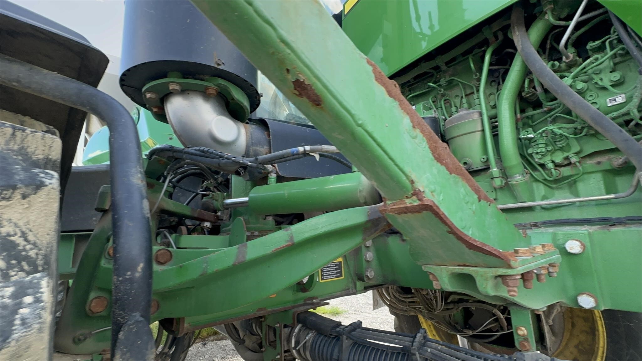 2016 John Deere R4045 Self-Propelled Sprayer