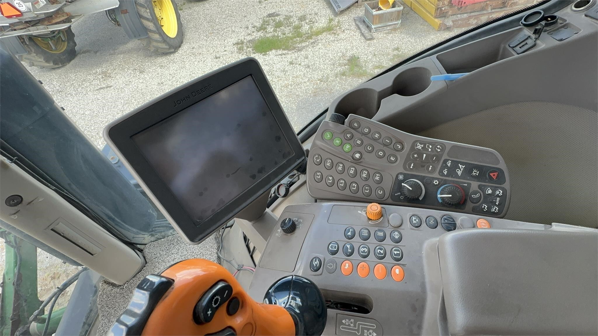 2016 John Deere R4045 Self-Propelled Sprayer