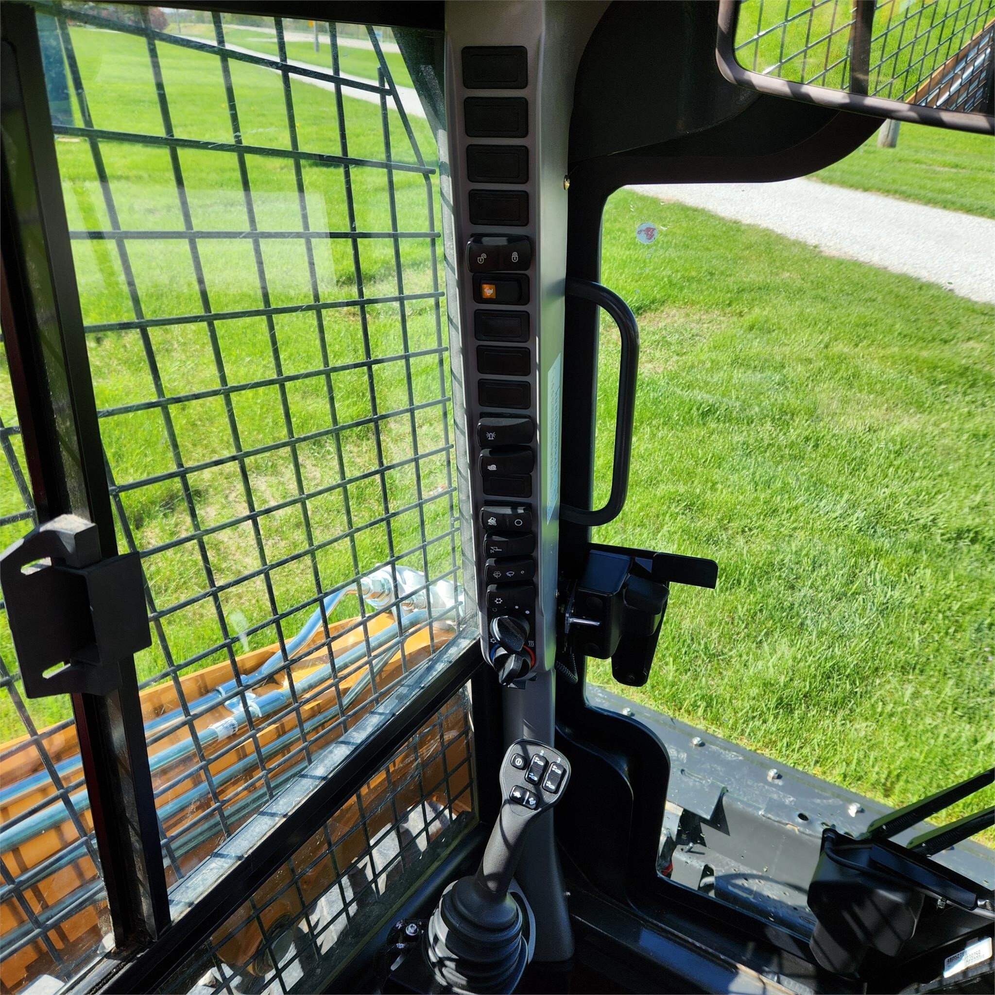 2021 Case SR270B Skid Steer