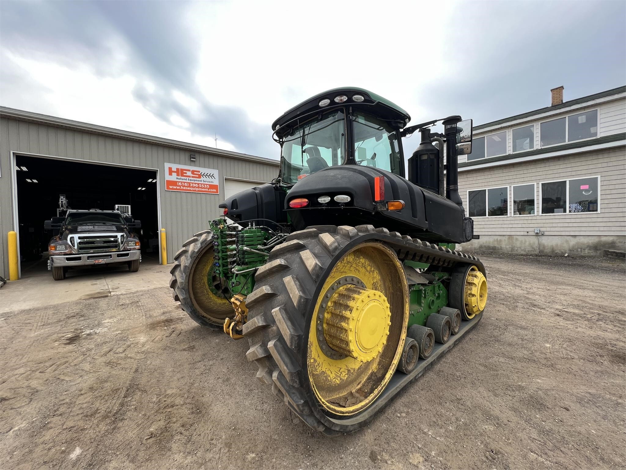 2018 John Deere 9570RT Tractor
