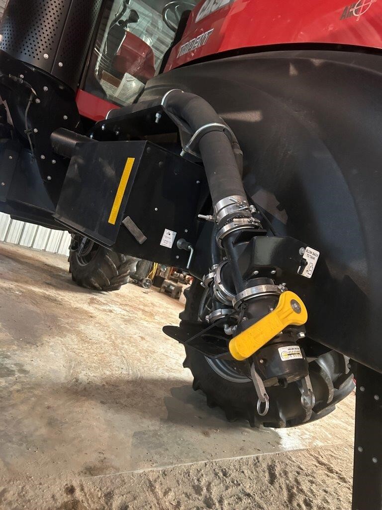 2021 Case IH TRIDENT 5550 Self-Propelled Sprayer