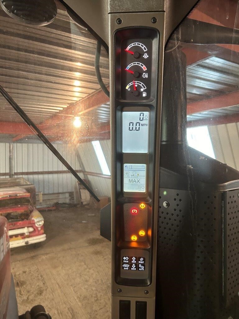 2021 Case IH TRIDENT 5550 Self-Propelled Sprayer