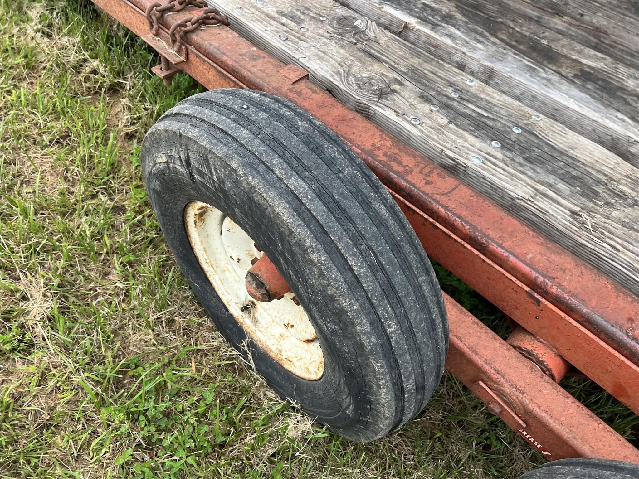  Donahue 821 Flatbed Trucks/Trailer