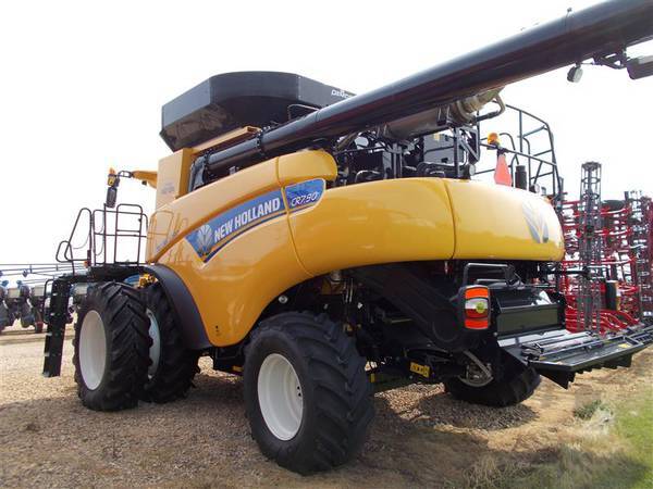  New Holland CR7.90 Combine