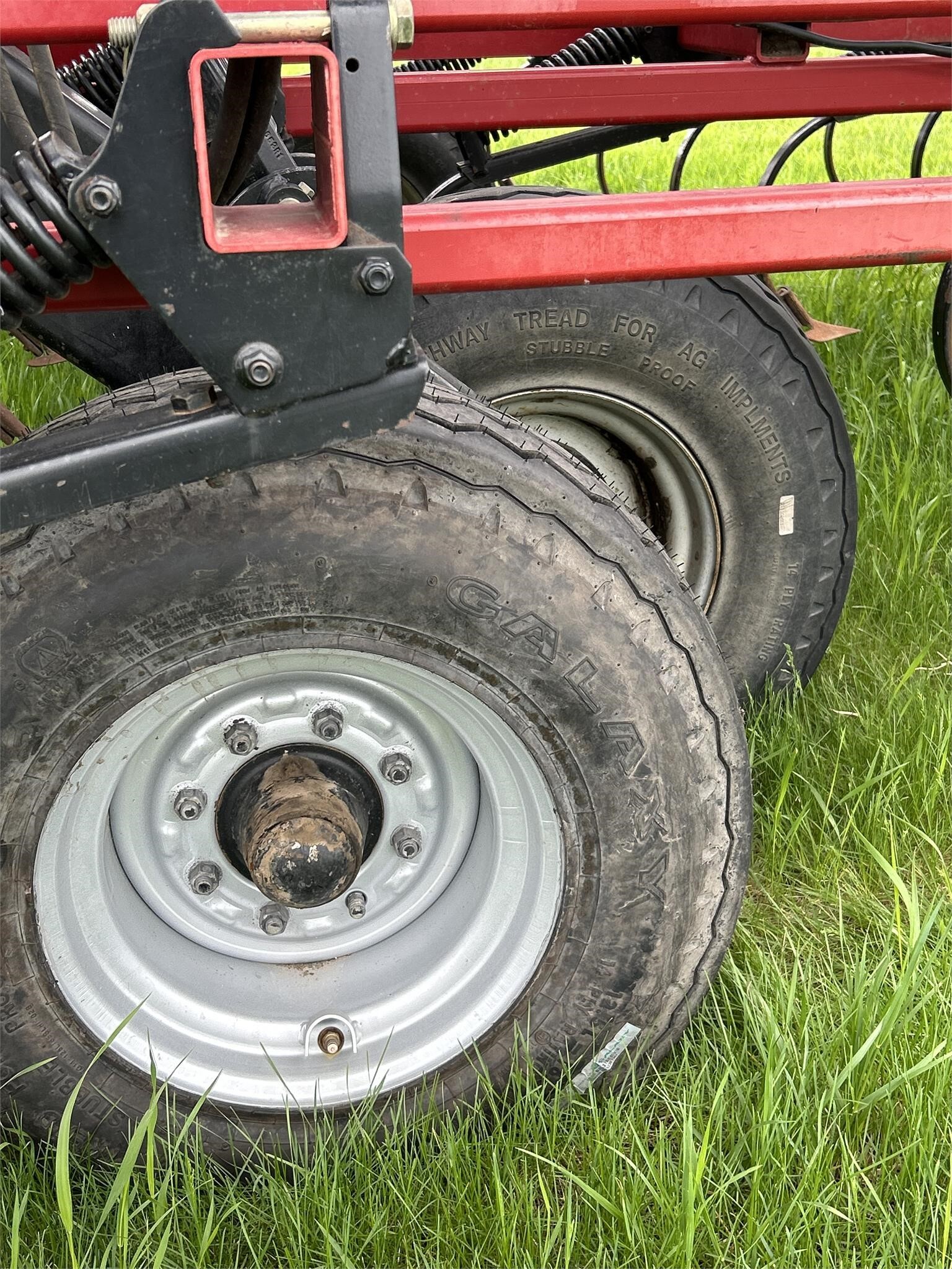 2012 Case IH Tigermate 200 Field Cultivator
