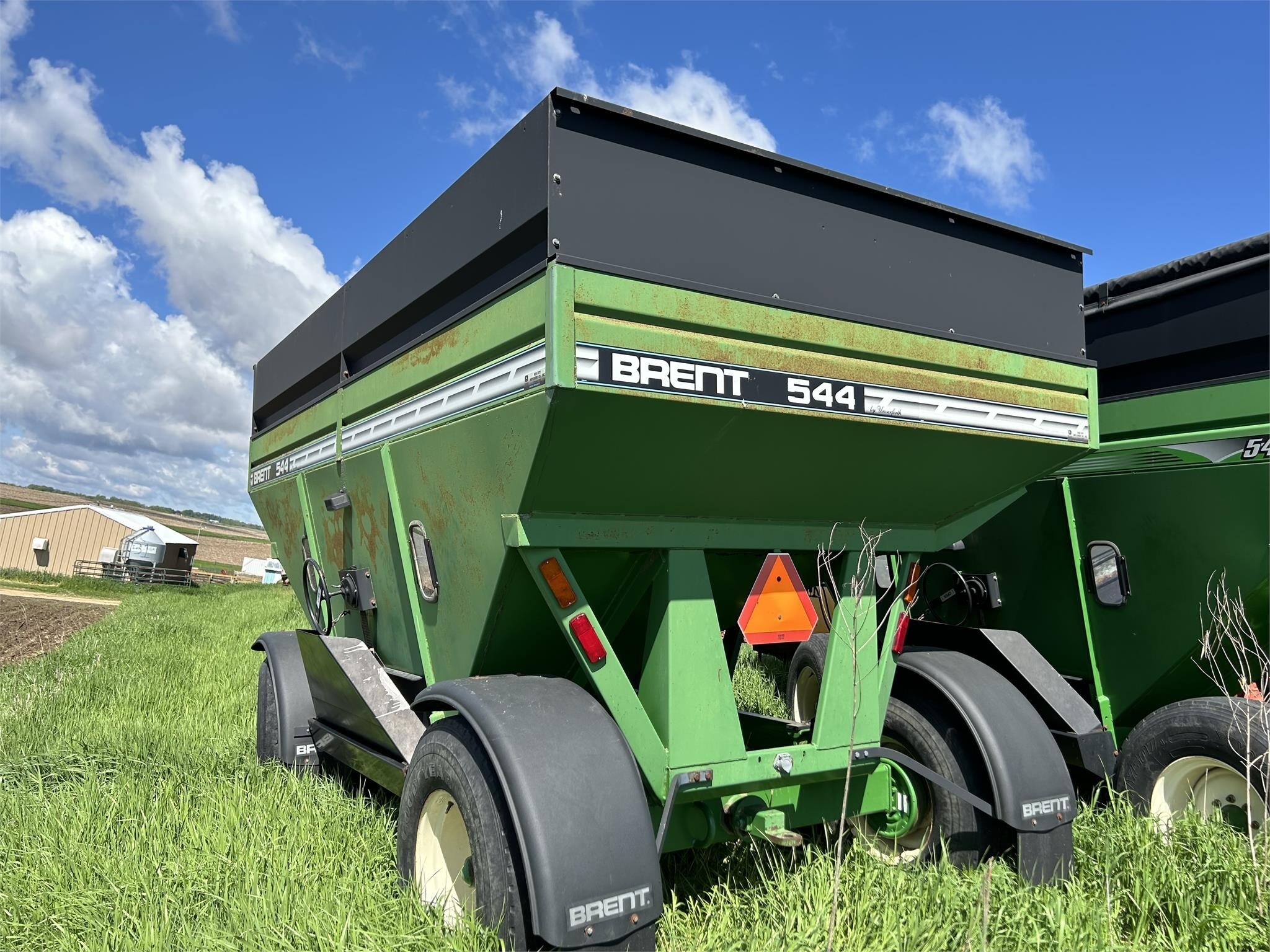  Brent 544 Gravity Wagon