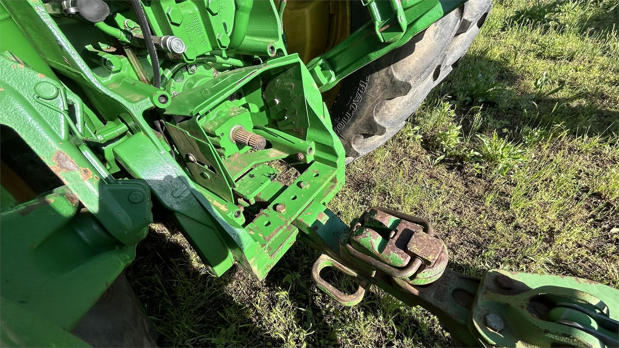 2012 John Deere 8335R Tractor