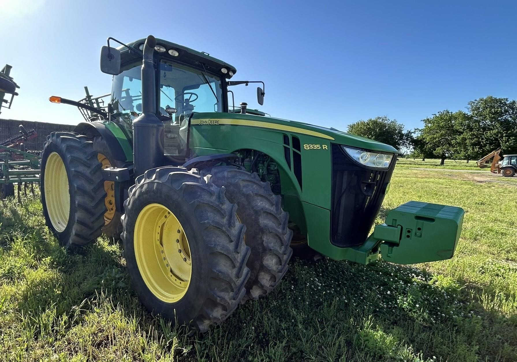 2012 John Deere 8335R Tractor