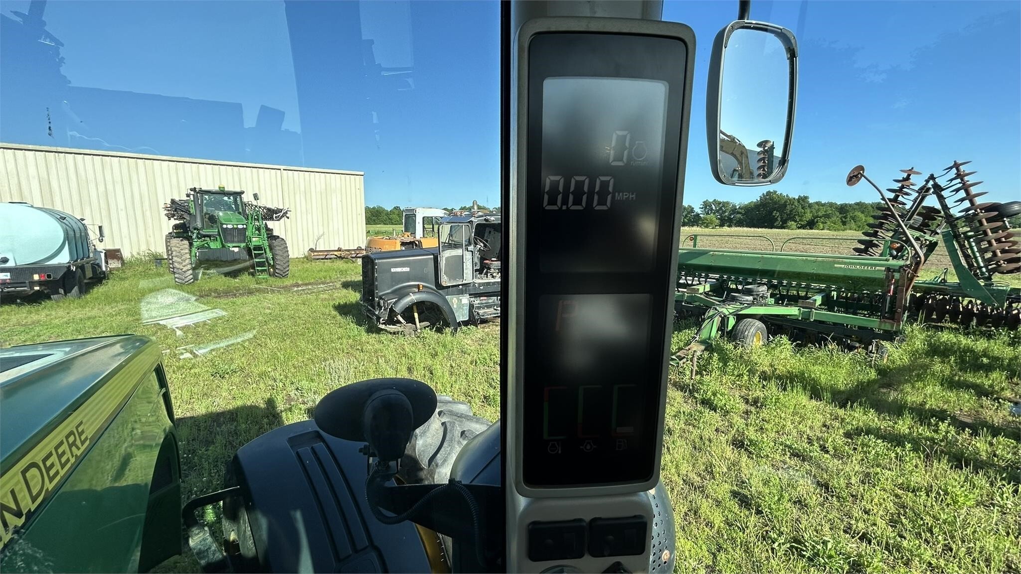 2012 John Deere 8335R Tractor