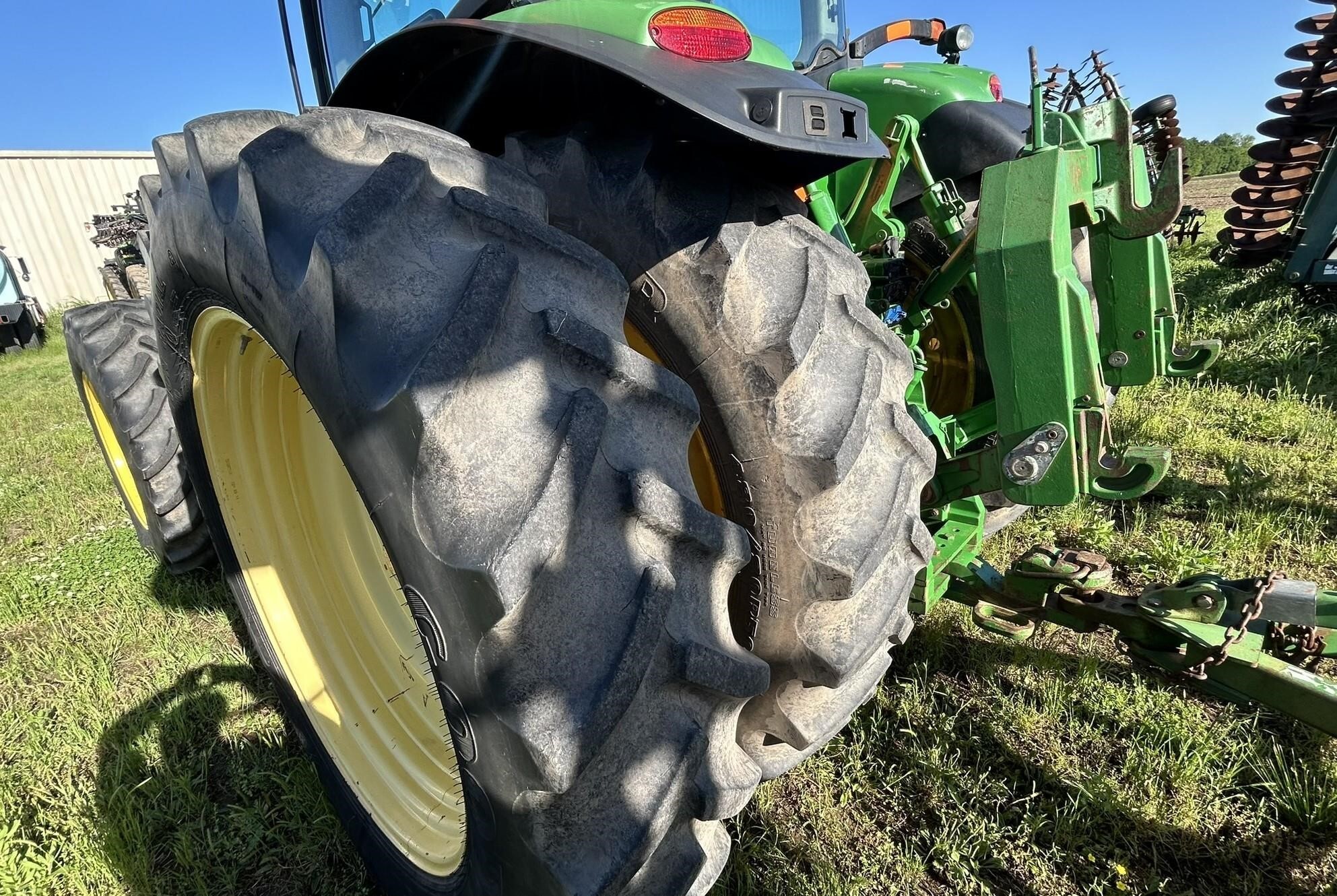 2012 John Deere 8335R Tractor