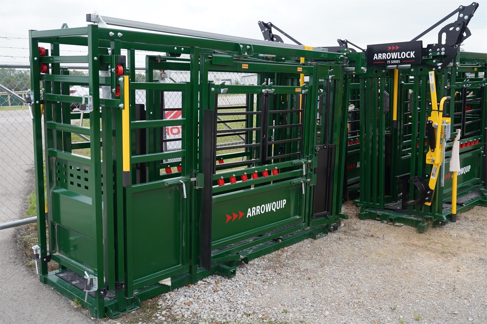 2024 Arrowquip VET Cattle Equipment Call Machinery Pete