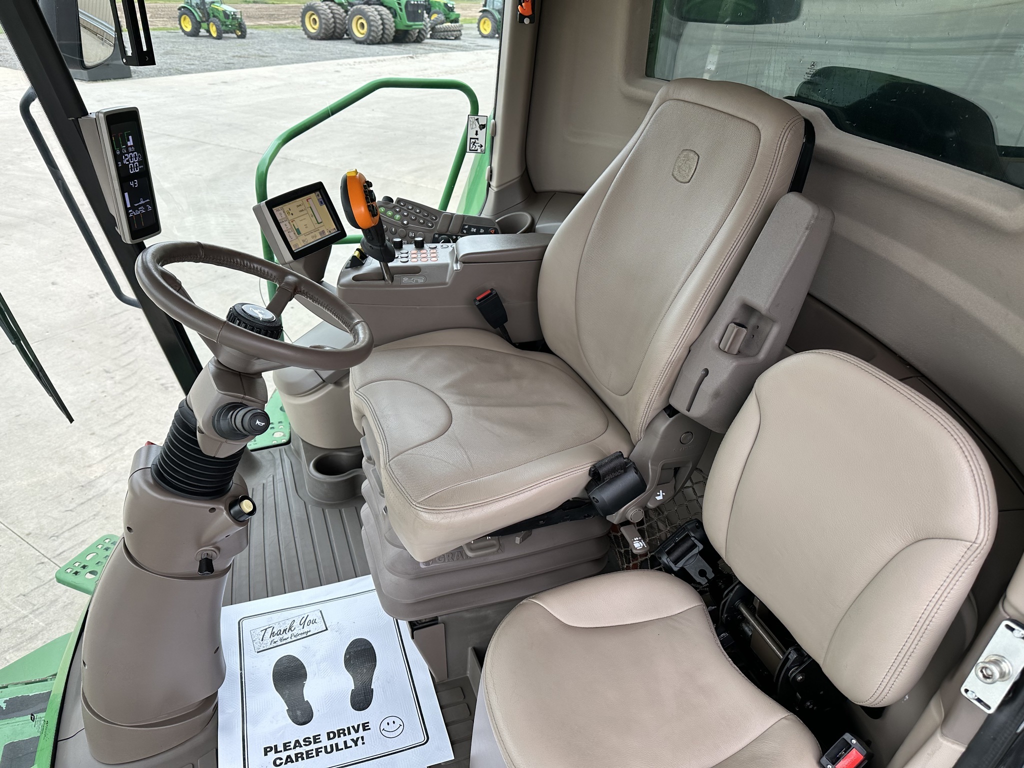 2016 John Deere S680 Combine