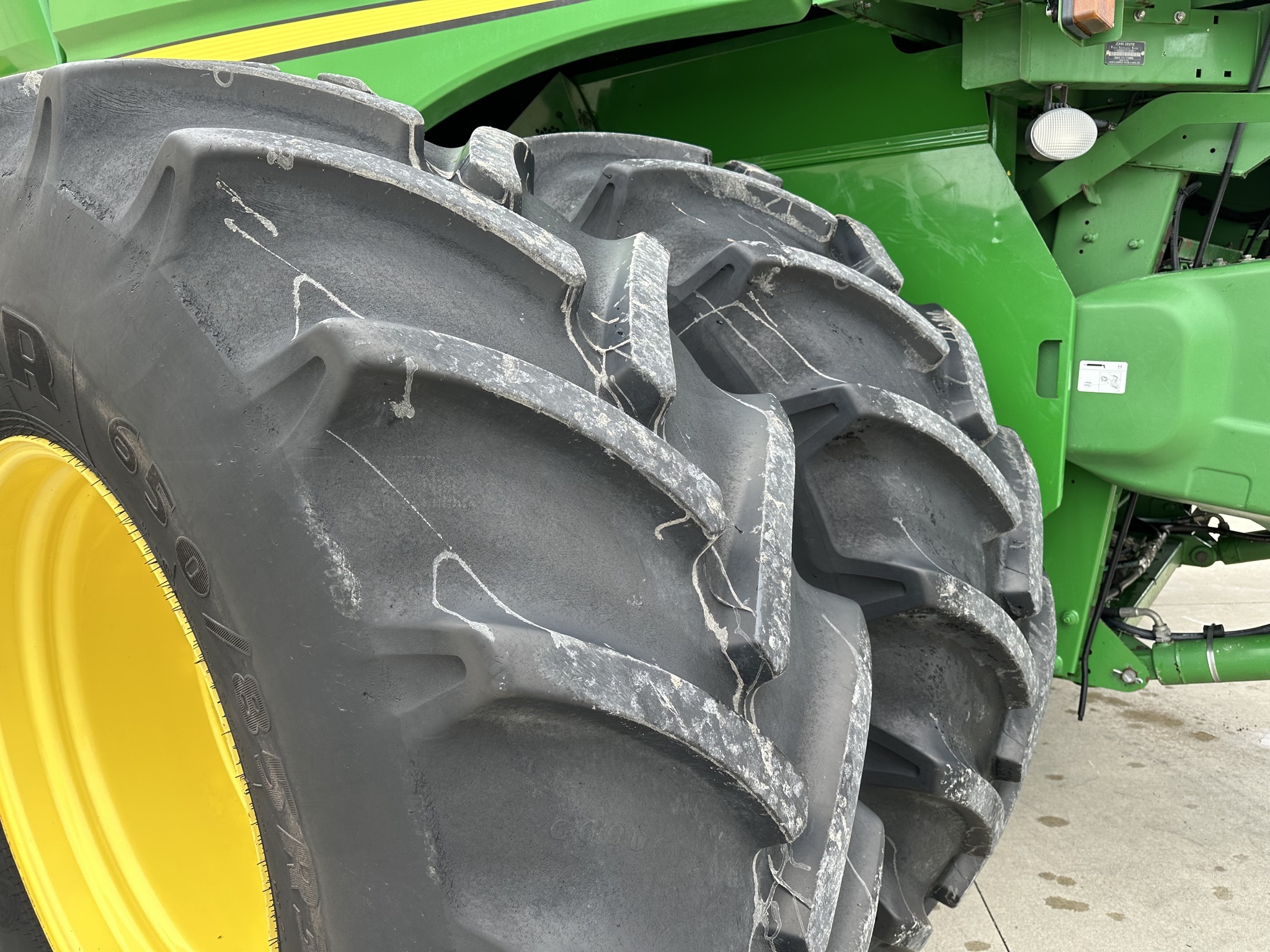 2016 John Deere S680 Combine